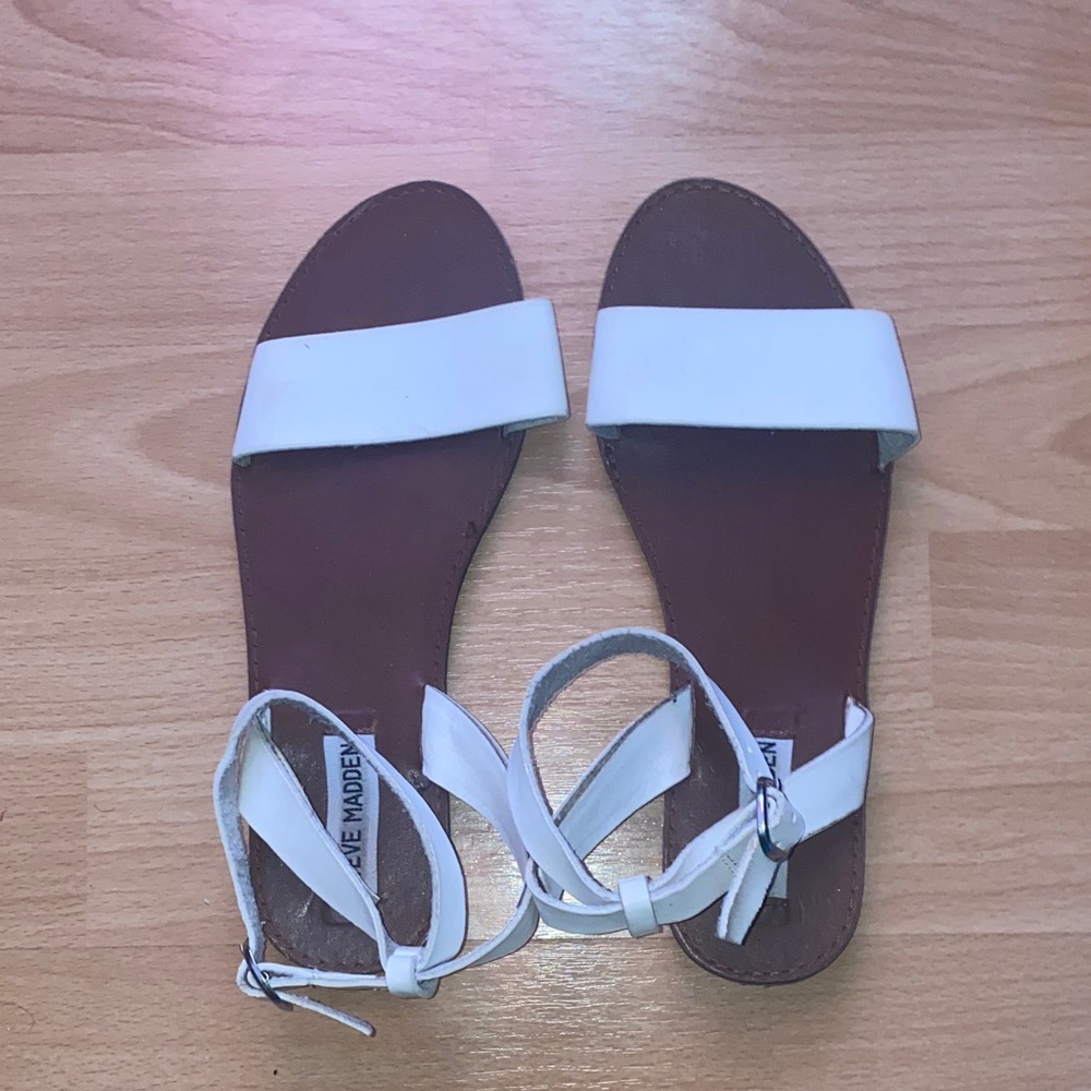 Steve Madden White and Brown Sandals